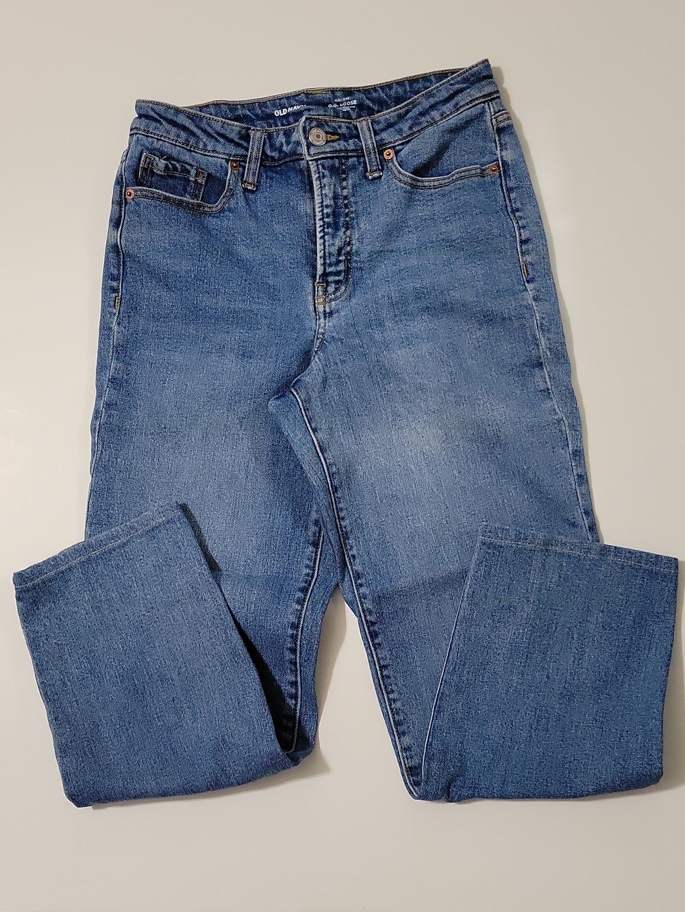 Old Navy Women's Medium Blue Straight Jeans, Size 2